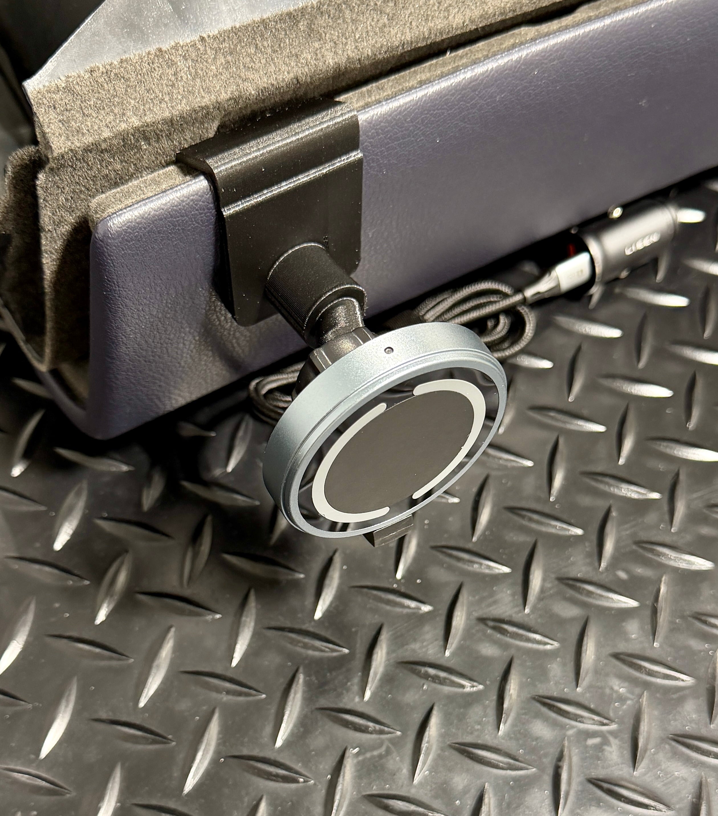 #Configuration_Charging Mount