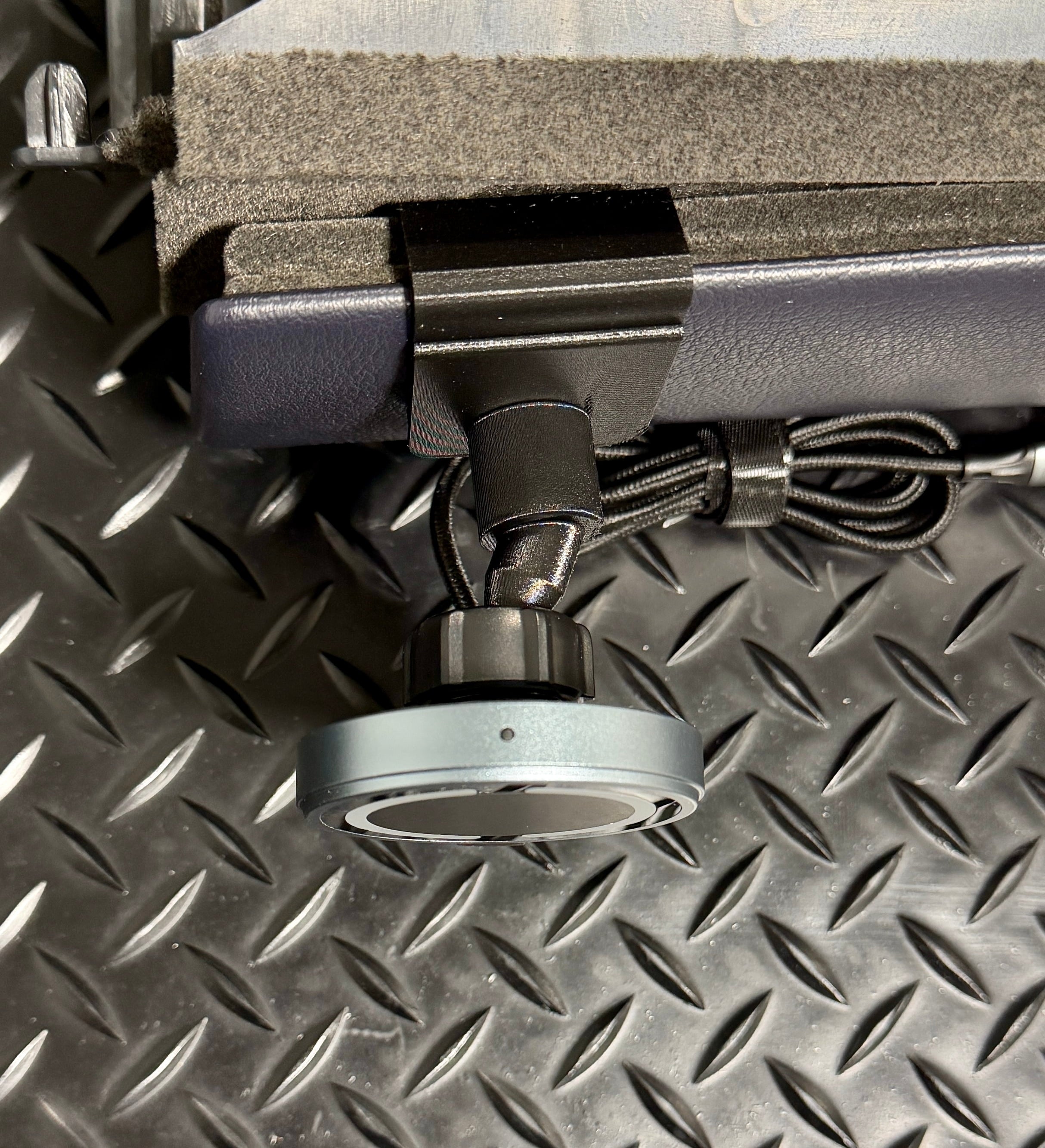 #Configuration_Charging Mount
